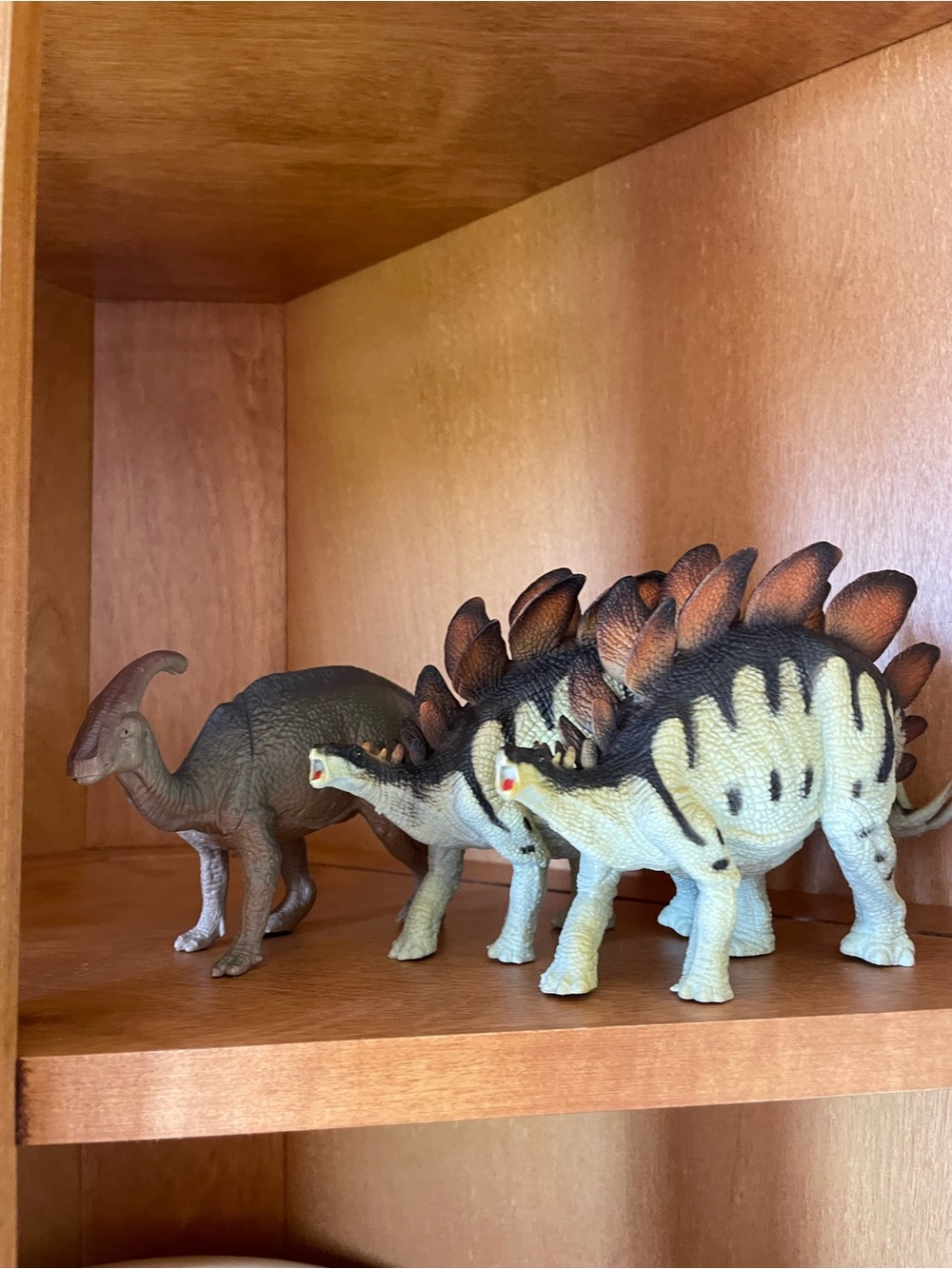 LOT Stegosaurus and Parasaurolophus Dinosaur Toy Figures - Cream & Brown